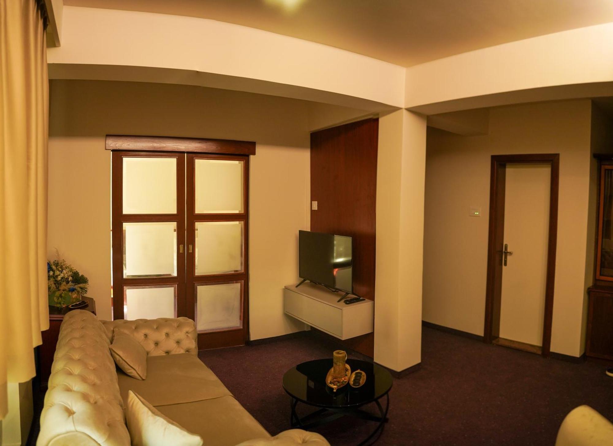 Hotel Laktaši Exteriör bild